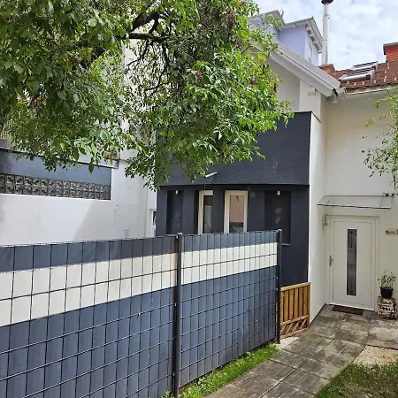 Lendhaeuschen 펜션 *